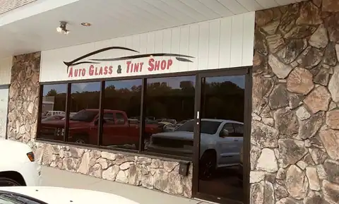 Auto Glass & Tint Shop in Merriam