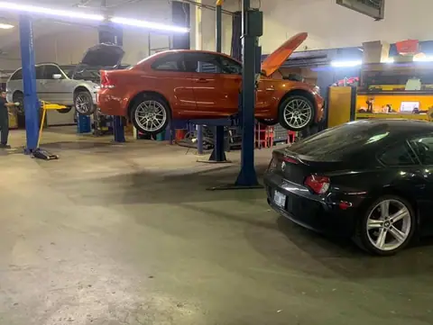 Kansas City AutoSport in Merriam