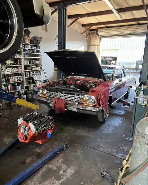 Gilbert's Auto Service in Mesa