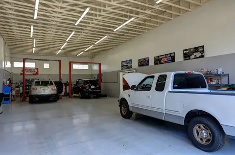 Green Light Garage in Mesa