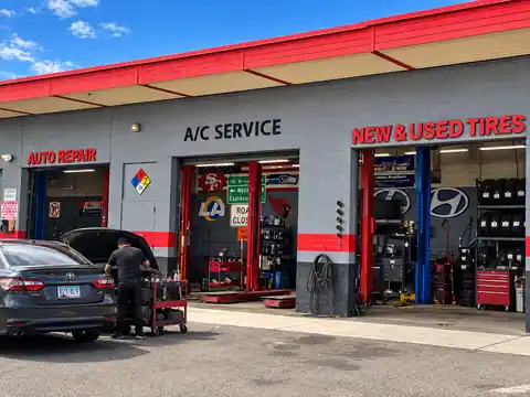 Sinaloa Tire Shop And Auto Repair in Mesa