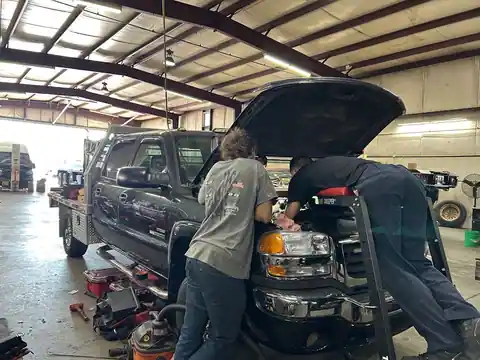 B & G Truck & Trailer Repair in Middletown