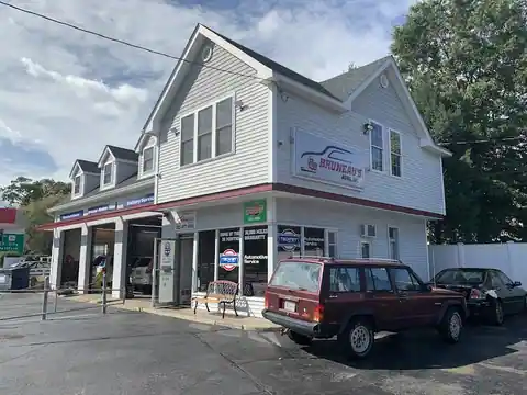 Bruneau's Auto in Milford