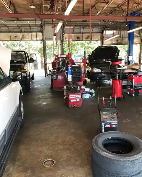 Gipson's Tire & Auto in Montgomery