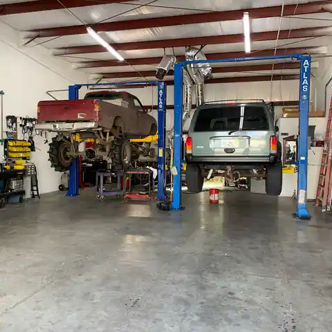 West Coast Auto Repair in Palmetto