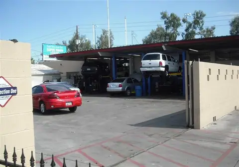 Mike's Auto Repair in Phoenix