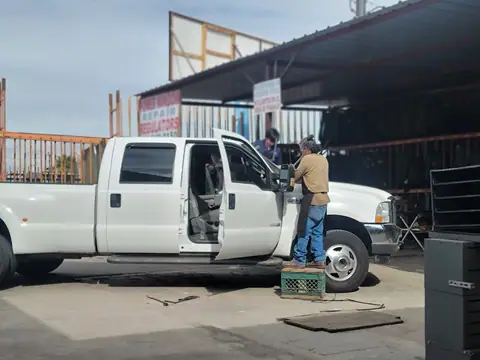 PS auto glass in Phoenix