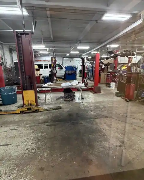ROMOLAS AUTOMOTIVE REPAIRS in Pine Brook