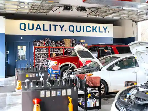 Strickland Brothers 10 Minute Oil Change in Powder Springs