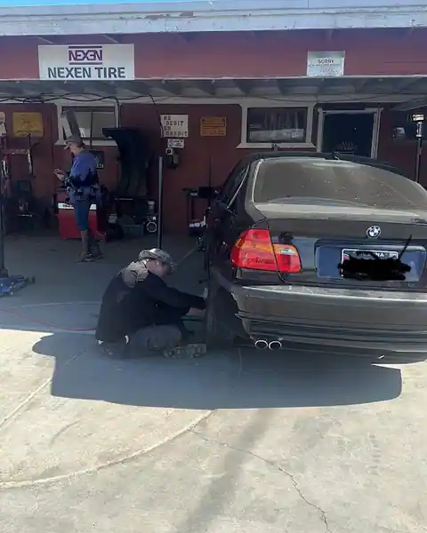Papa Red's Tire Shop in Queen Creek