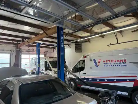 Wisdom Auto Repair LLC in Riverdale