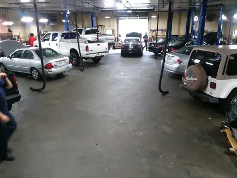 Roswell Auto Center in Roswell