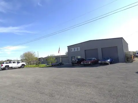 The Hang Out Garage in San Tan Valley