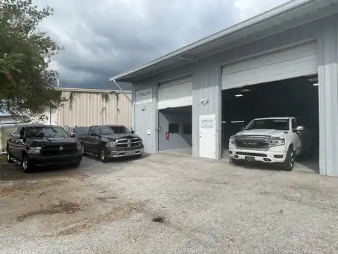 Starlight Automotive - Full Service Vehicle Maintenance & Car Repair Shop in Sarasota