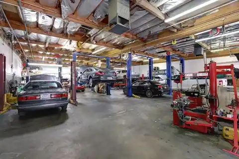 Buddy's Auto Repair & Alignment in Scottsdale