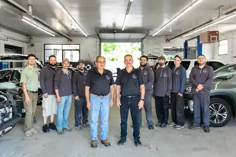 Sabo Auto Body in Seymour