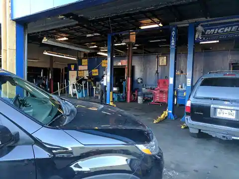 Bermudez Auto Center in Smyrna