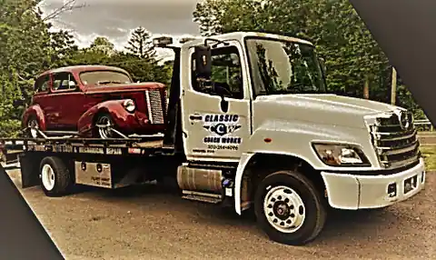 Classic Coach Works Inc in Southbury