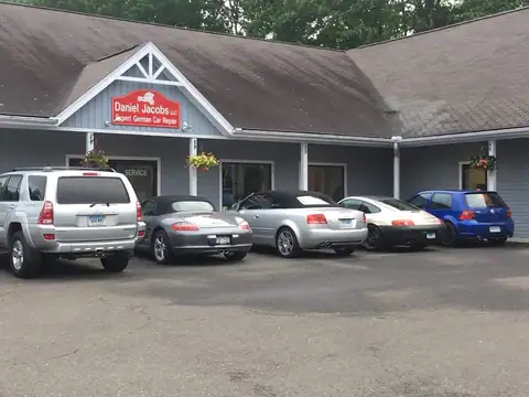 Daniel Jacobs LLC in Southbury