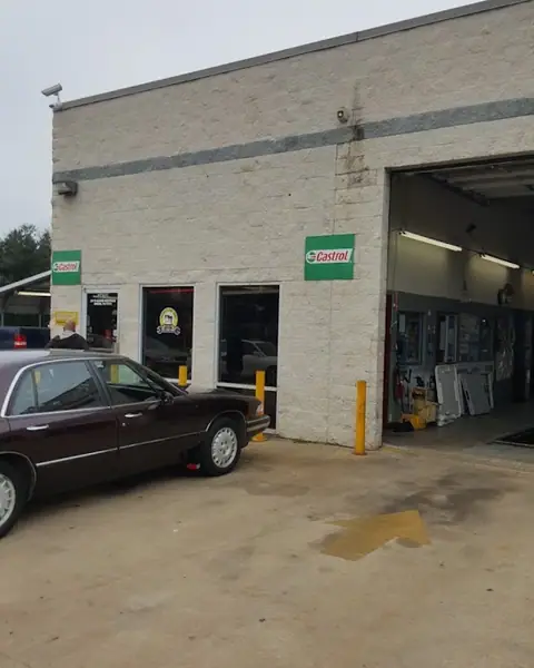Vicente's Tire Shop in Spring