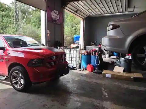 Wrenchtime Auto in St Georges