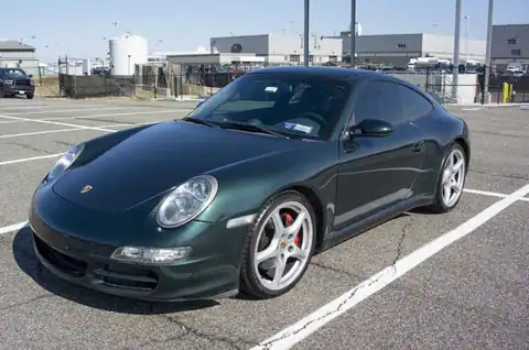 Flat 6 Werks in Sugar Land