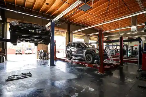 American Five Star Auto Repair & Transmission in Tempe