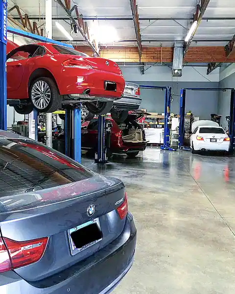 Babbitt Motor Werks in Tempe