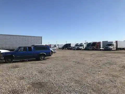 Singh Truck, Trailer and Tire Services in Tolleson