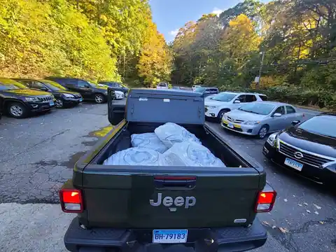 Jensen Tire & Automotive in Trumbull