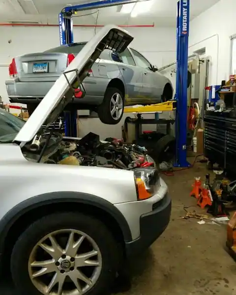Rolling Motors LLC in Watertown