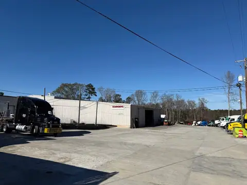 Sounders Truck Repair in Winston