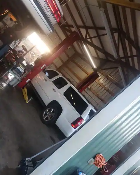 Starnes automotive in Woodruff