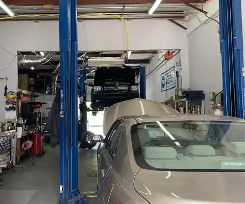 Autossey Automotive in Woodstock