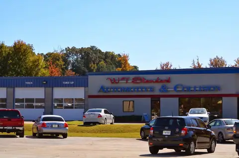 WT Standard Automotive and Collision in Woodstock