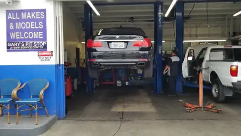 Gary's Pit Stop inc. in Los Angeles