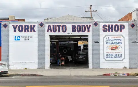 York Auto Body Shop in Los Angeles